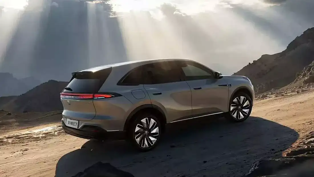 1.600 Kilometrelik Meydan Okuma: Hibrit Dünyasında Kartlar Yeniden Dağıtılıyor – Buick Electra E7 Sahneye Çıktı!