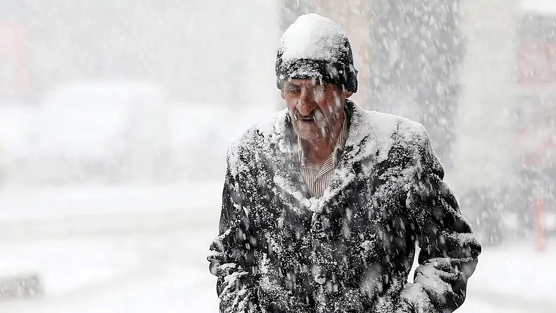 Ağrı’da kar alarmı: Meteoroloji tarih verdi