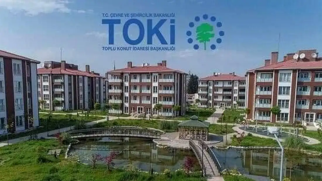 Ağrı’da TOKİ kura çekimine hava muhalefeti engel olamadı