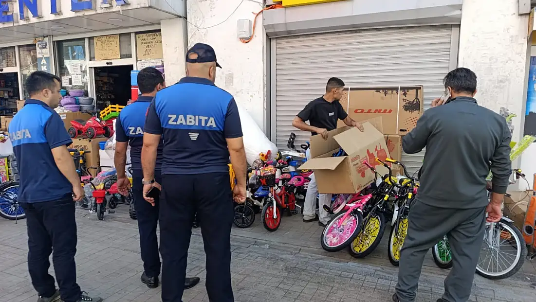 Ağrı’da zabıta kaldırım işgalleri için deneyime çıktı