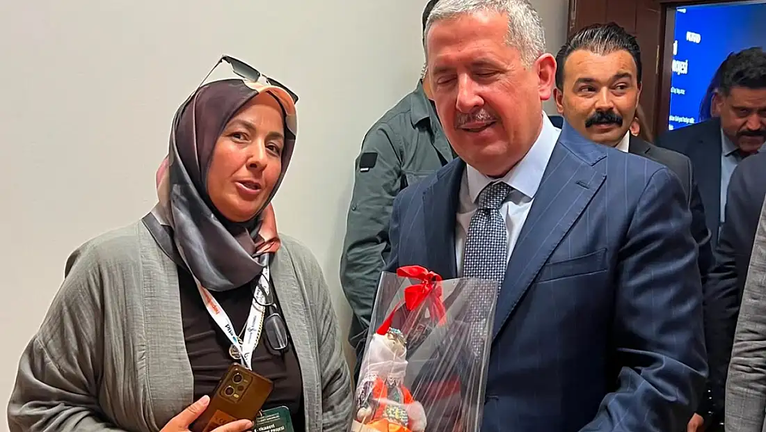 Ağrılı kadınlardan e-ticaret başarısı: Tutaklı Ebru Kaya eğitimde birinci oldu