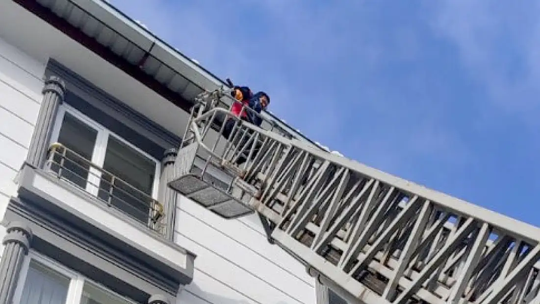 Ahlat’ta Buz Sarkıtlarına Karşı Önlem Alındı