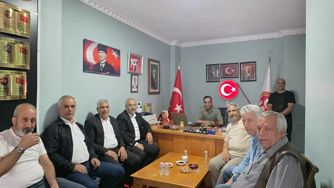 AK Parti Doğubayazıt teşkilatından Ölümsüz Kahramanlar Derneğine ziyaret