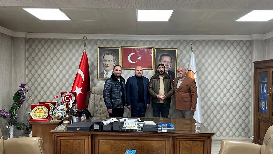 AK Parti Kars Teşkilatından Yılın Son Üye Kaydı