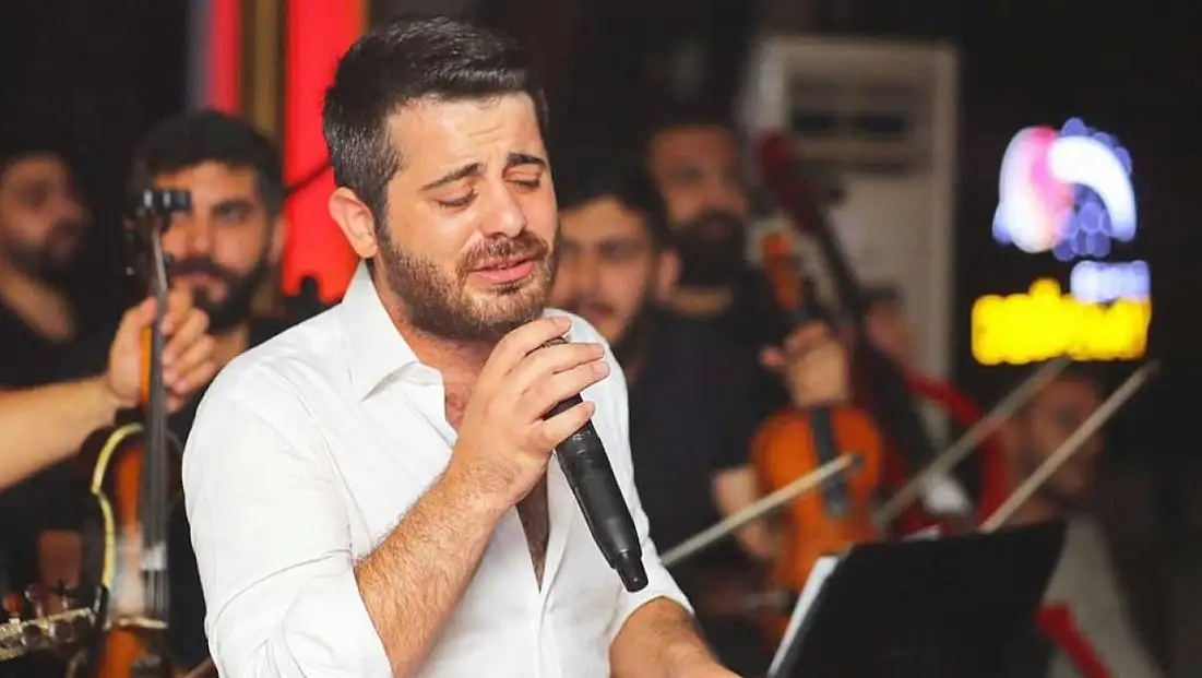 Arabeskin Zirve İsminin Müzik Kariyeri ve Hayatı: Uygar Doğanay Kimdir?