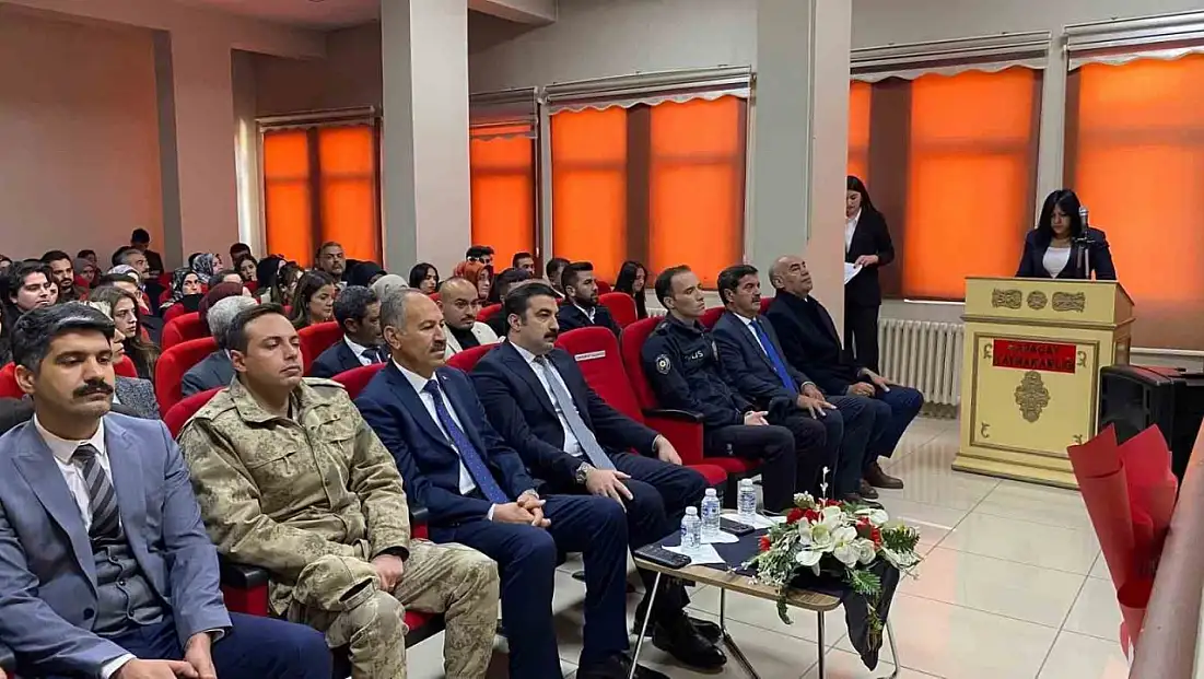 Arpaçay'da Öğretmenler Günü renkli etkinliklerle kutlandı, ödüller verildi