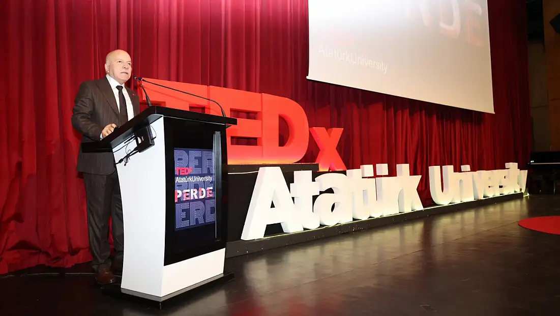 Başkan Sekmen TEDx Programında Gençlerle Buluştu