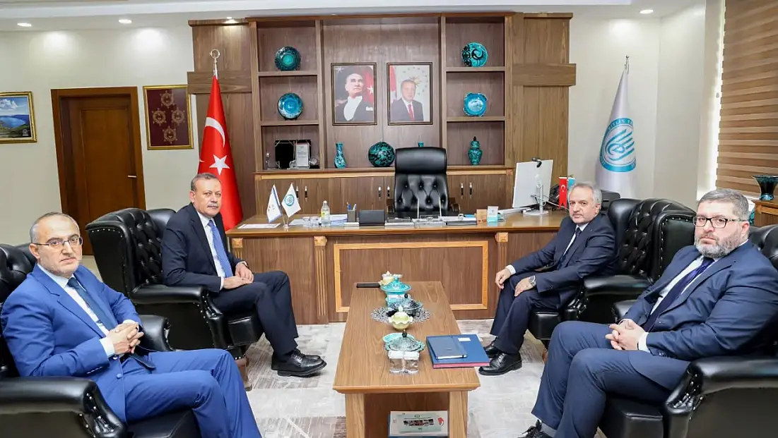 Bitlis İl Müftülüğü ile BEÜ Arasında Öğrencilere Yönelik İş Birliği Protokolü İmzalandı