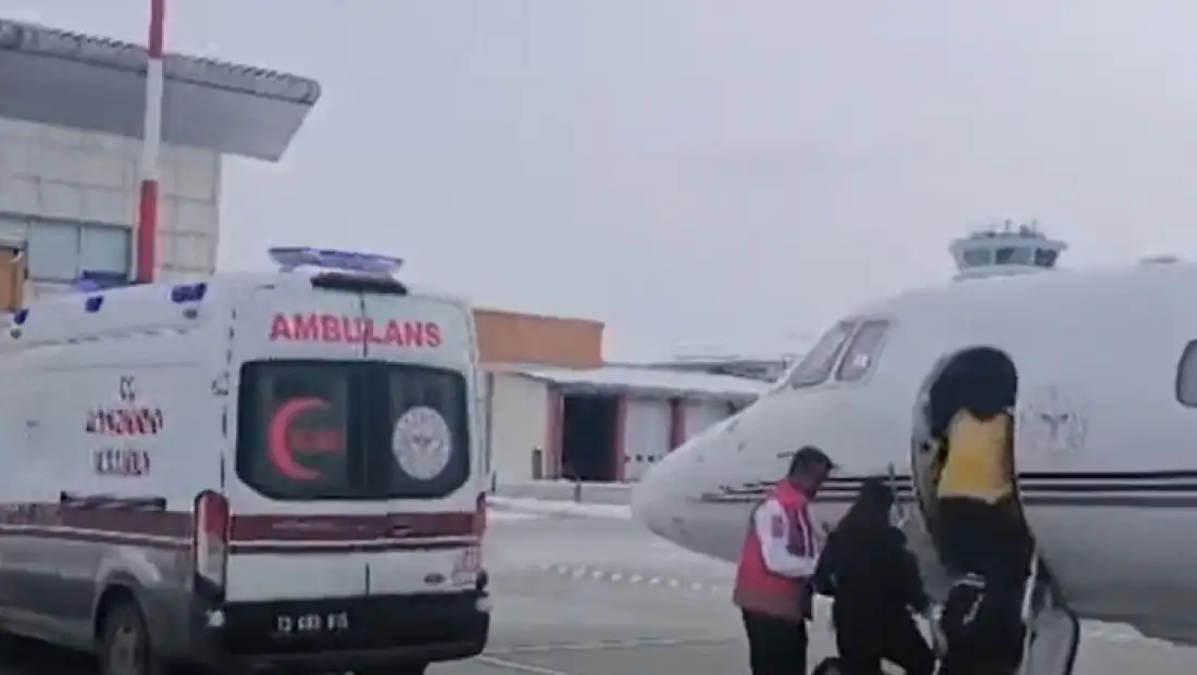 Bitlis’ten Ankara’ya Umut Yolculuğu: İki Günlük Bebek Ambulans Uçakla Sevk Edildi