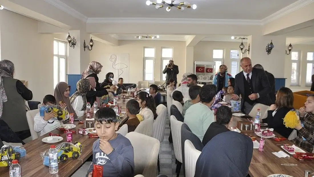 Bulanık'ta Özel Eğitim Öğrencilerine Farkındalık Etkinliği Düzenlendi