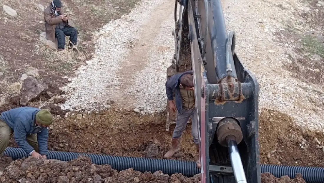 Çat Belediyesi Altyapı Çalışmalarını Sürdürüyor