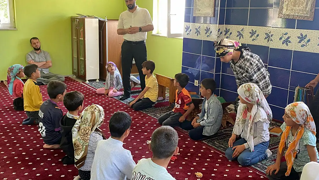 Diyadin'de Yaz Kur'an Kurslarına ziyaretler sürüyor