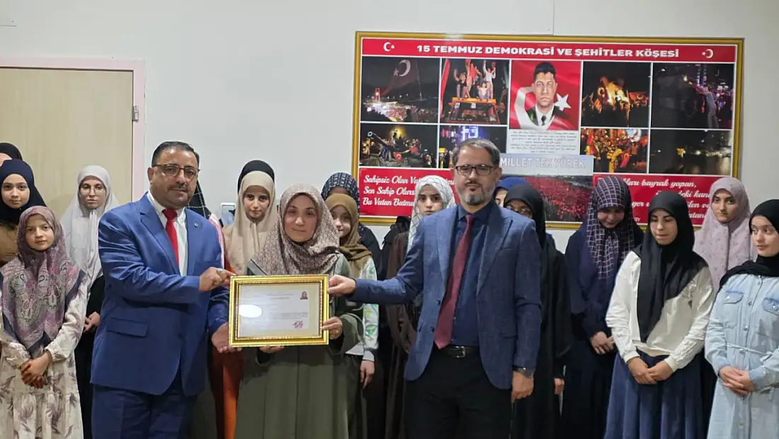 Doğubayazıt’ta 8 yıllık emeğe teşekkürle veda