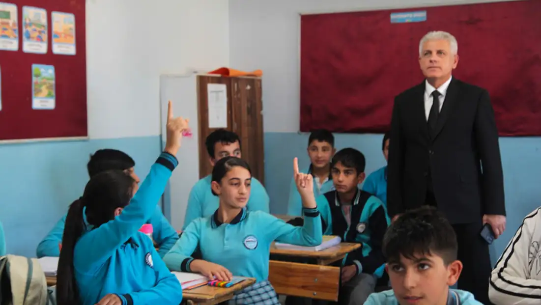 Doğubayazıt’ta eğitim için iki ayrı çalışma aynı anda takip edildi