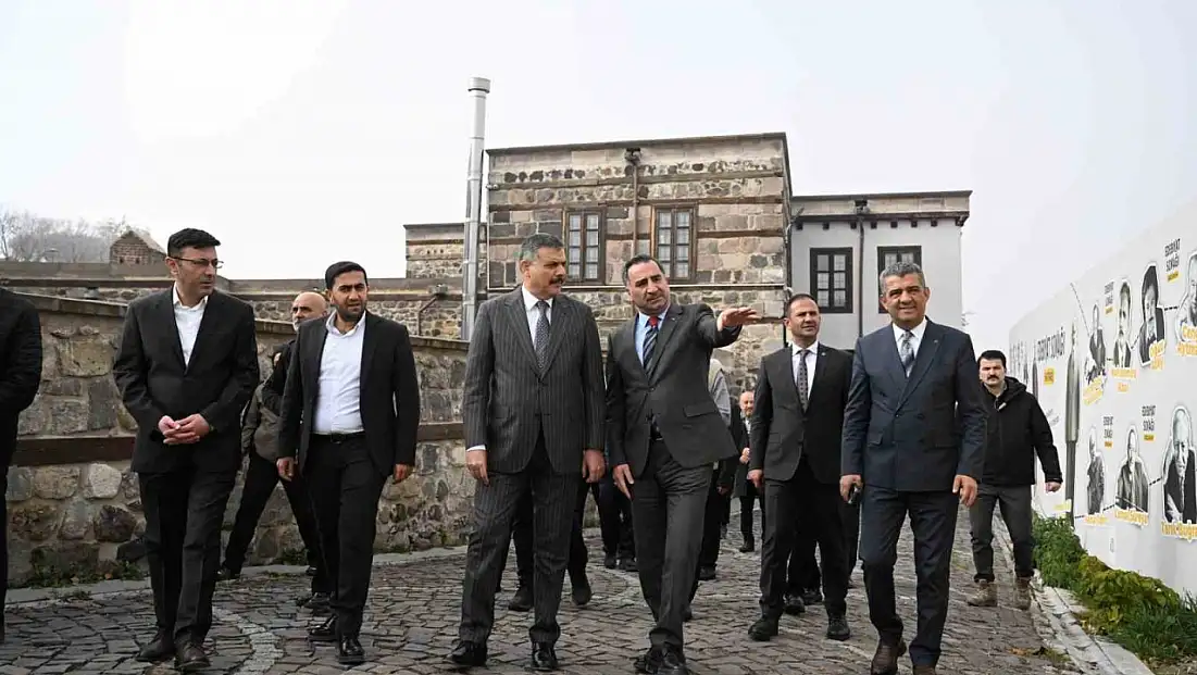 Erzurum'da Dil ve Edebiyat Konağı ile Edebiyat Sokağı büyük ilgi görüyor