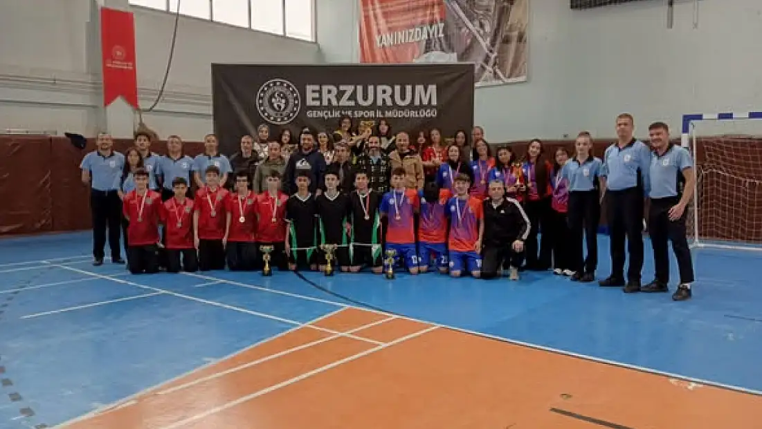 Erzurum’da Okul Sporları Gençler Masa Tenisi İl Birinciliği Tamamlandı