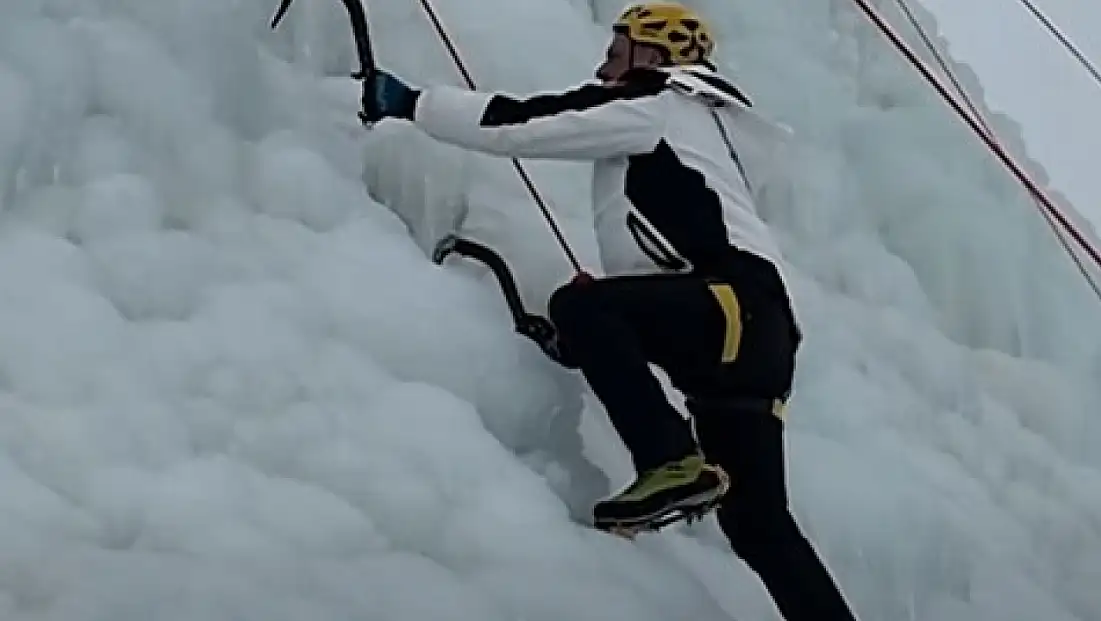 Erzurum Valisi Mustafa Çiftçi Palandöken’de Yapay Buz Duvarına Tırmandı