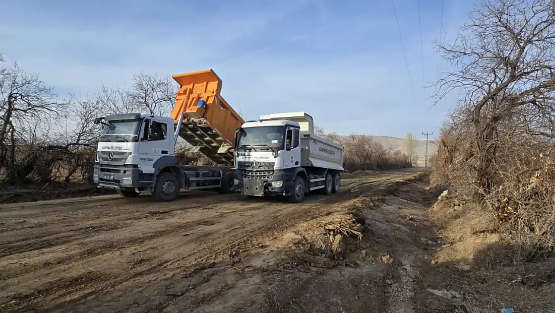 Fen İşleri Müdürlüğü Stabilize Yol Çalışmalarını Sürdürüyor