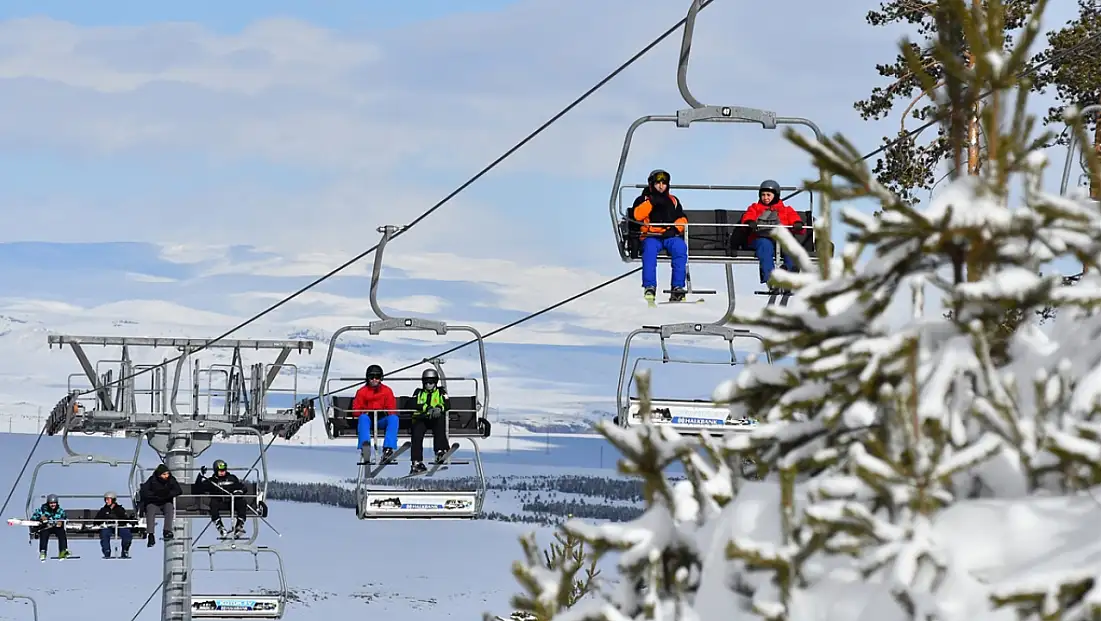 Hafta sonu tatilcileri Sarıkamış’a akın etti