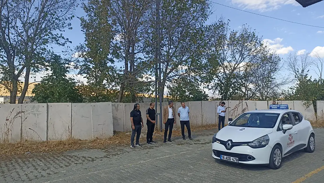 Hamur’da okullar ve sürücü sınavı mercek altına alındı