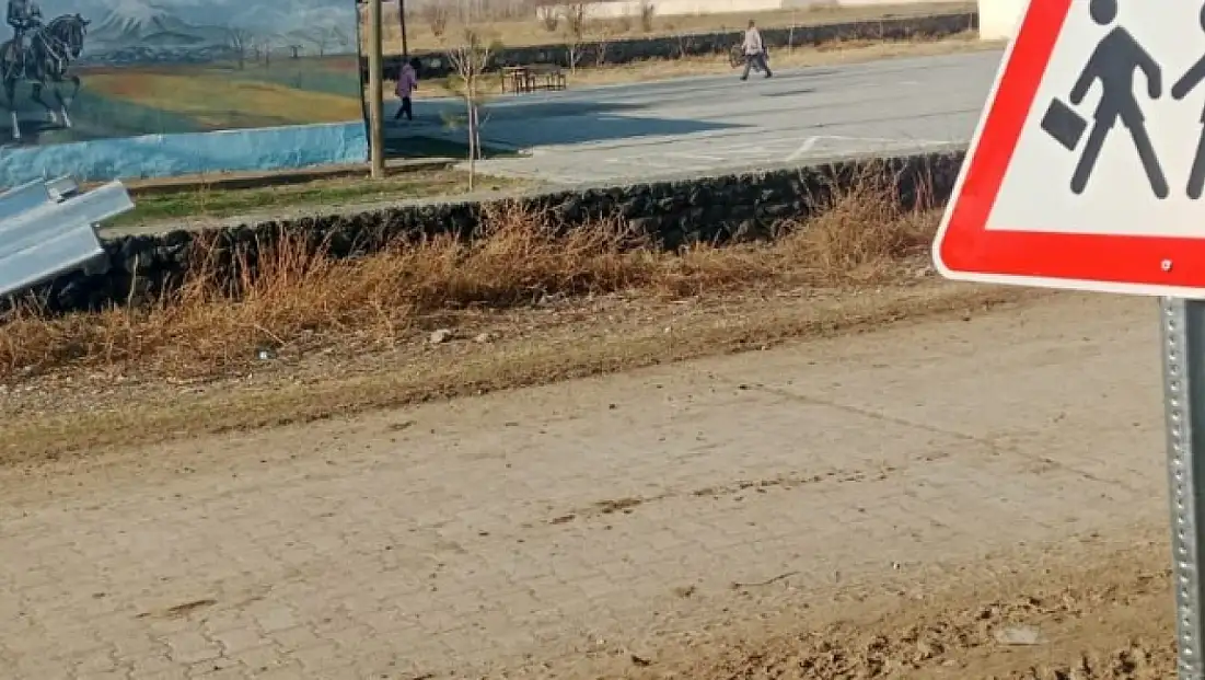 Iğdır İl Özel İdareden Karakoyunlu Köylerinde Trafik Güvenliği Hamlesi