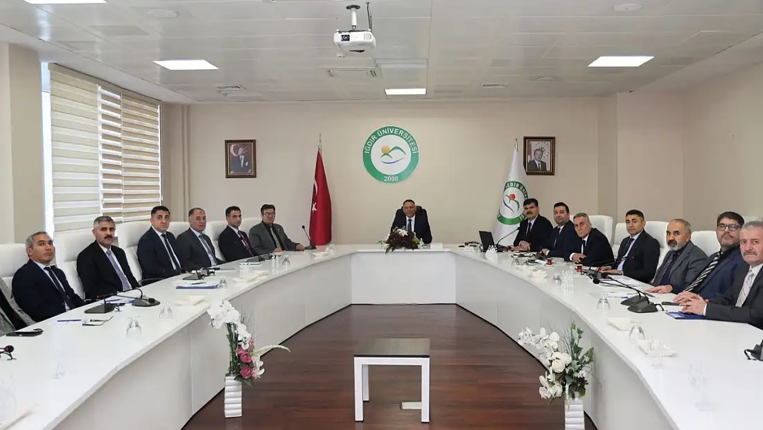 Iğdır Üniversitesi’nde 2025–2026 Dönemine Yönelik İdari Değerlendirme Toplantısı Yapıldı