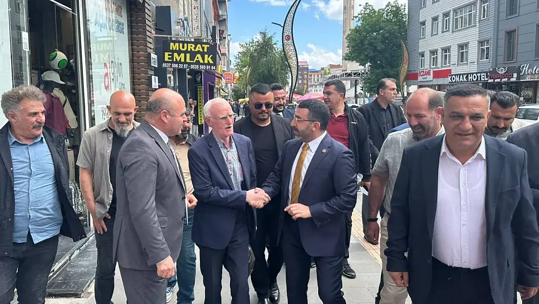 Kars'ta Milletvekili Esnafla Buluşarak Ekonomik Destek Vurgusu Yaptı