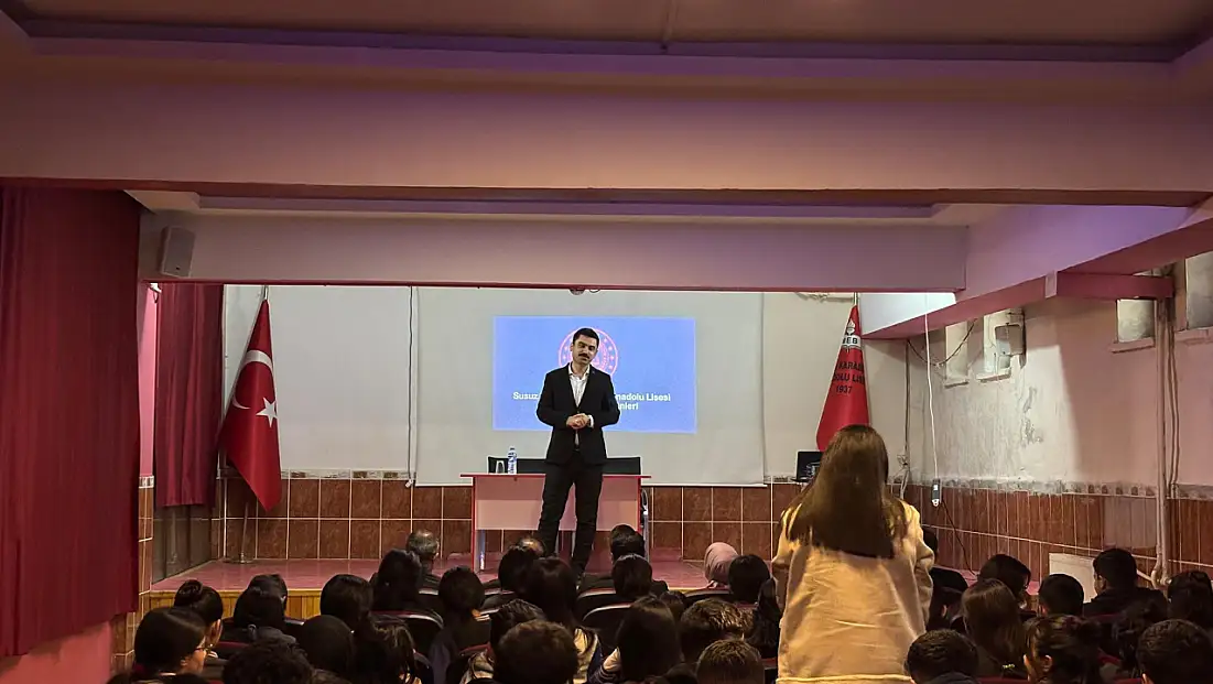 Kaymakam Tutal, Meslek Tanıtım Konferansında Öğrencilerle Buluştu