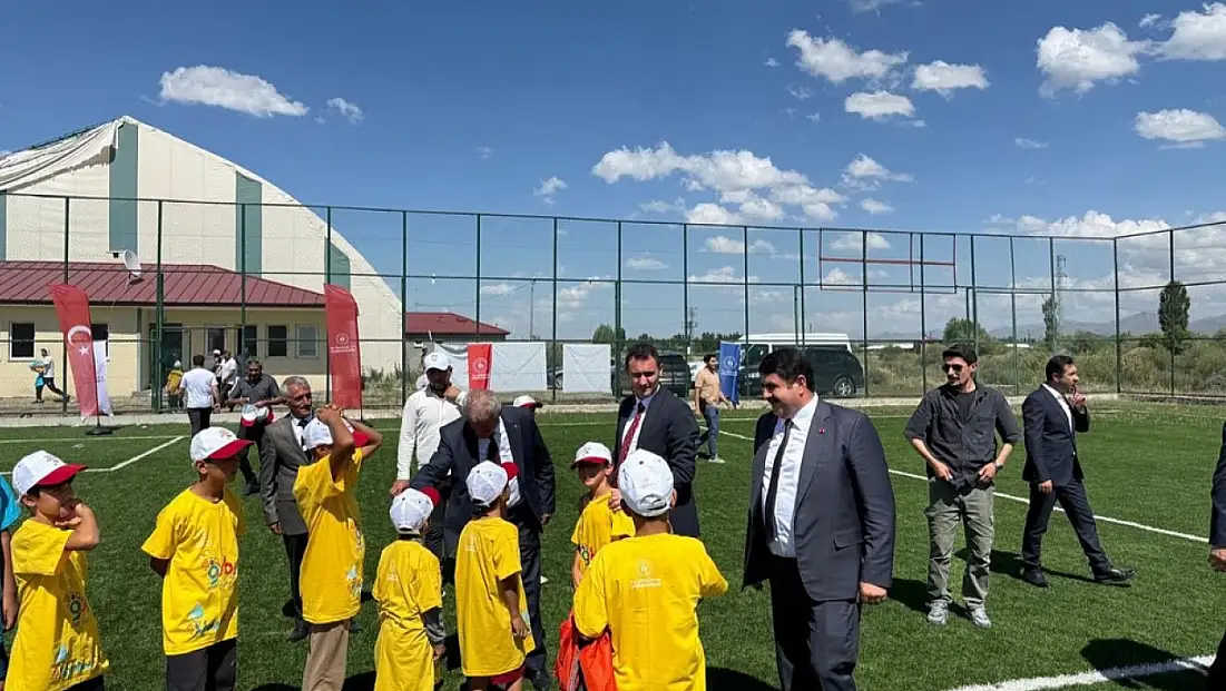 Köprüköy'de Yaz Spor Okulları açıldı çocuklar sporla büyüyecek
