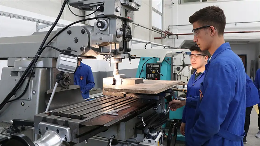 Meslek liseleri sektöre entegre olacak