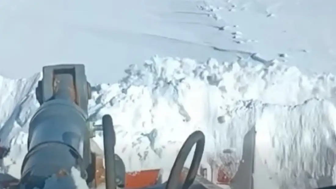 Muş’ta Köy Yollarında Çalışmalar Sürüyor: 127 Yol Ulaşıma Açıldı