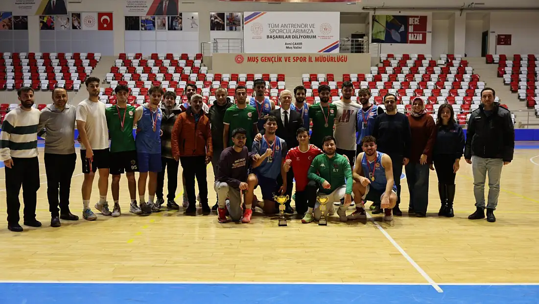 Muş’ta Yurtlar Arası Basketbol Turnuvası Tamamlandı