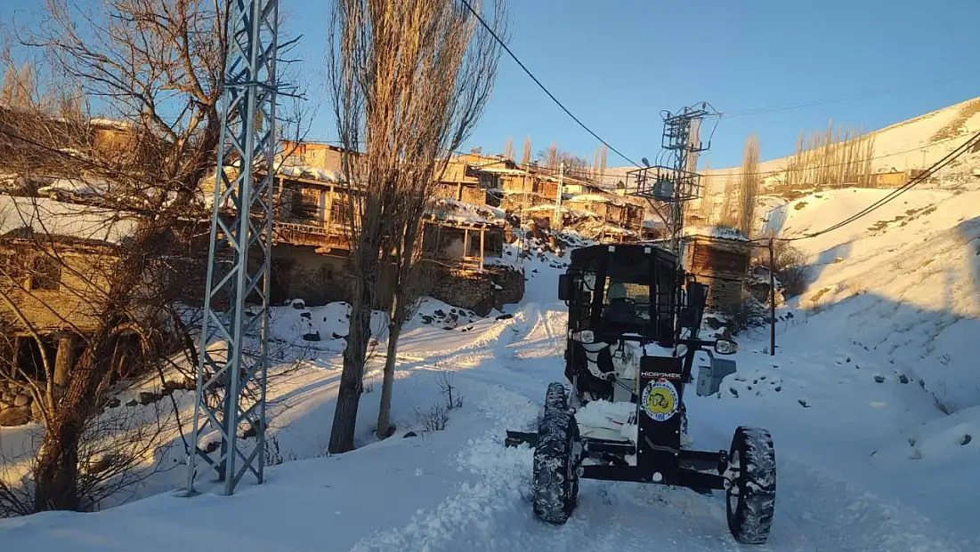 Olur’da Karla Mücadele Çalışmaları Tamamlandı