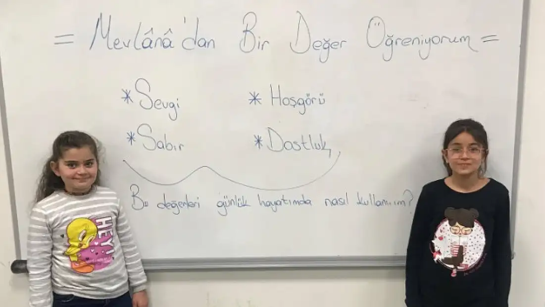 Pasinler Gençlik Merkezi'nde Mevlânâ Haftası'na özel atölye çalışması düzenlendi