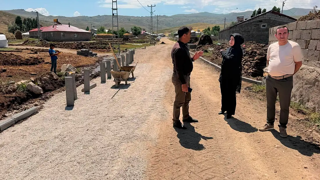 Taşlıçay'da köylerin ulaşım konforunu artırılıyor