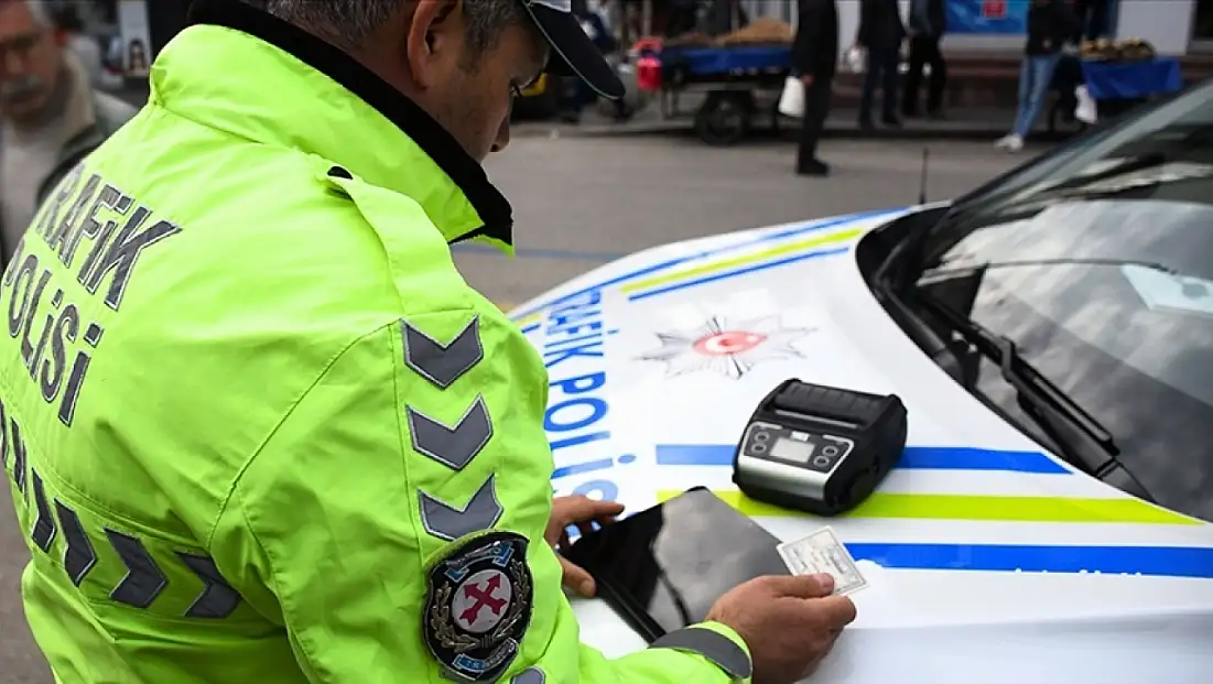 Trafikte ceza yağmuru: Yeni düzenleme neleri değiştiriyor?