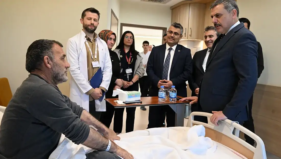 Vali Çiftçi’den Erzurum Şehir Hastanesi Kardiyoloji Servisi’ne Ziyaret