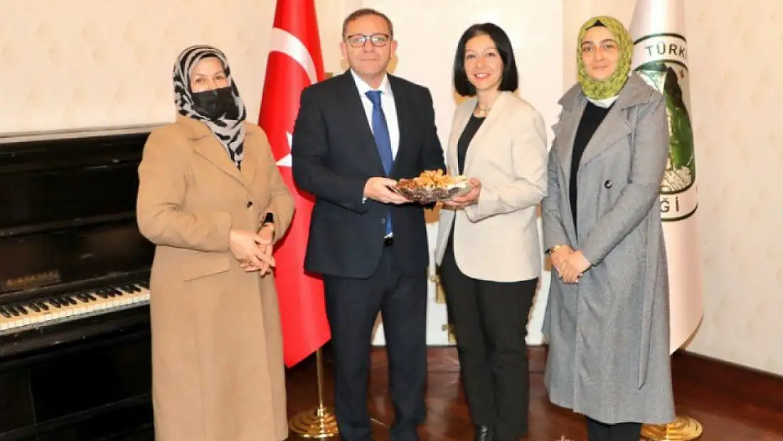 Vali Ziya Polat, Kağızman Kadın Kooperatifi Üyelerini Kabul Etti