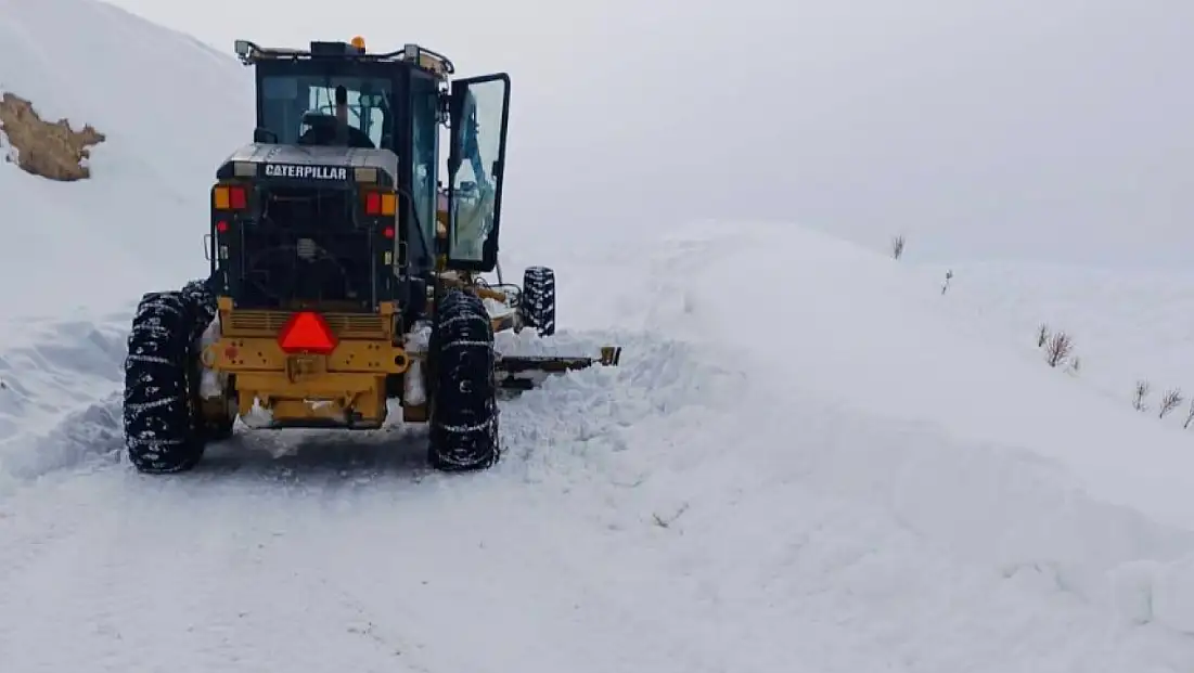 Van Başkale Belediyesi Kar Yağışına Karşı Teyakkuzda