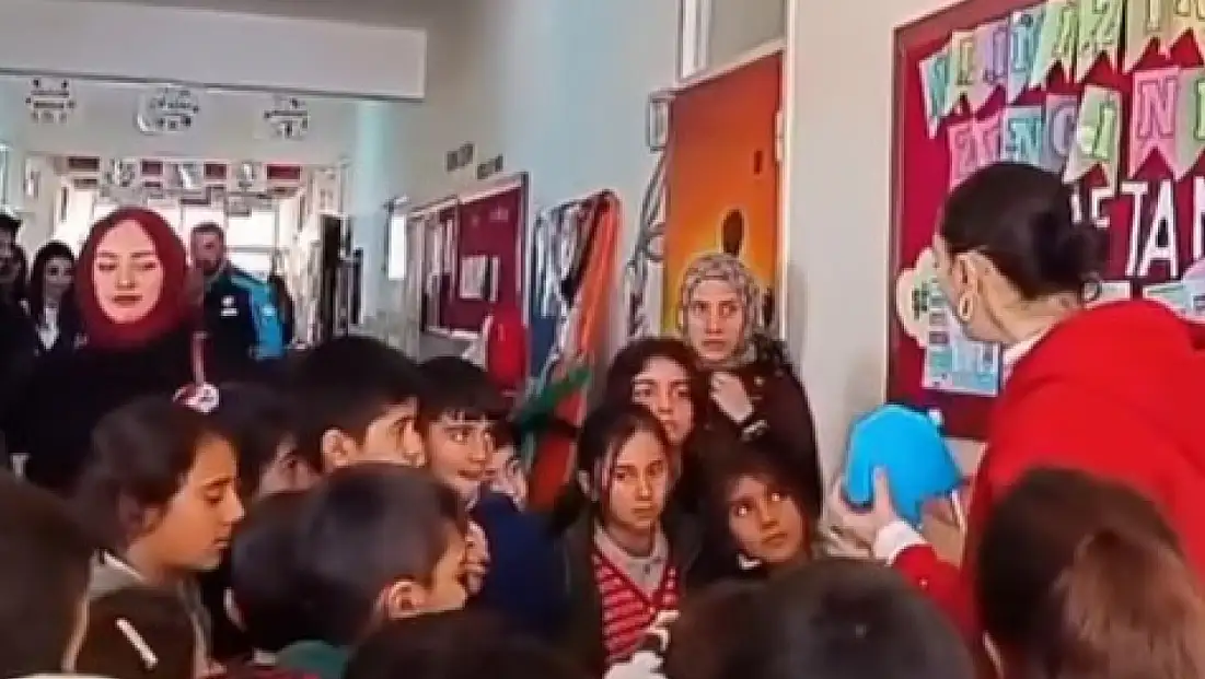 Van’da 430 Öğrenciye 'Sağlıklı Çocuk Sağlıklı Gelecek' Eğitimi