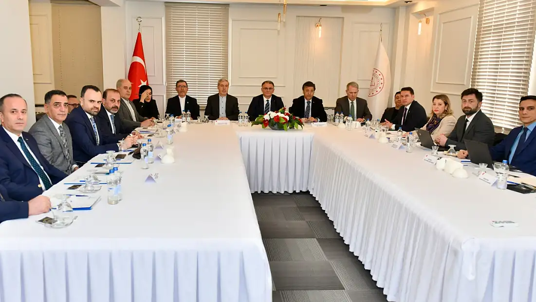 Van’da Kültür ve Turizmin Geliştirilmesine Yönelik İstişare Toplantısı Yapıldı