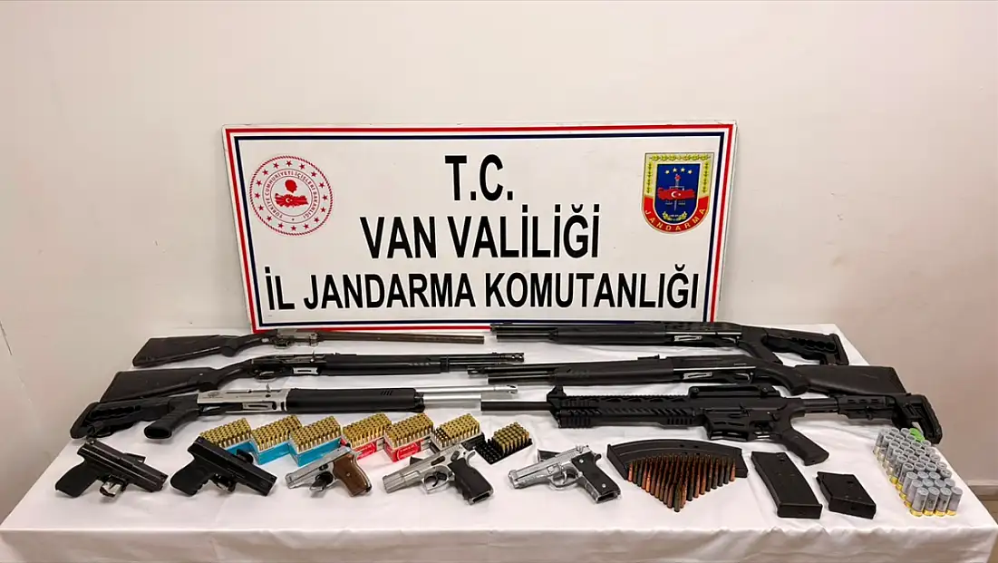 Van'da silahlı hayvan gaspı: 800 küçükbaş sahibine teslim edildi