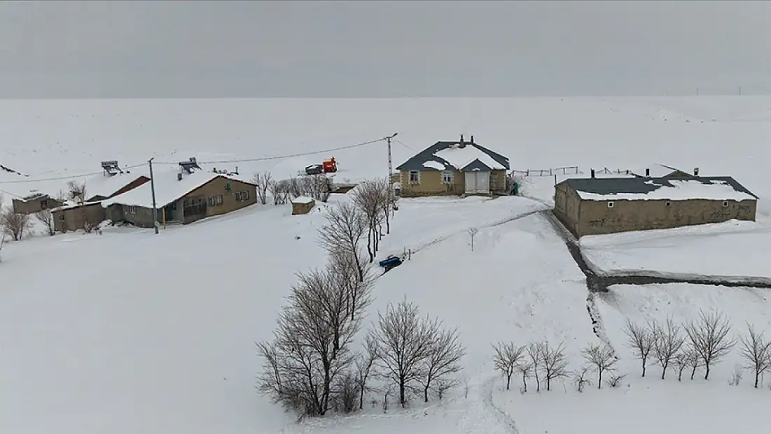 Van'ın dört ilçesinde okullar tatil edildi