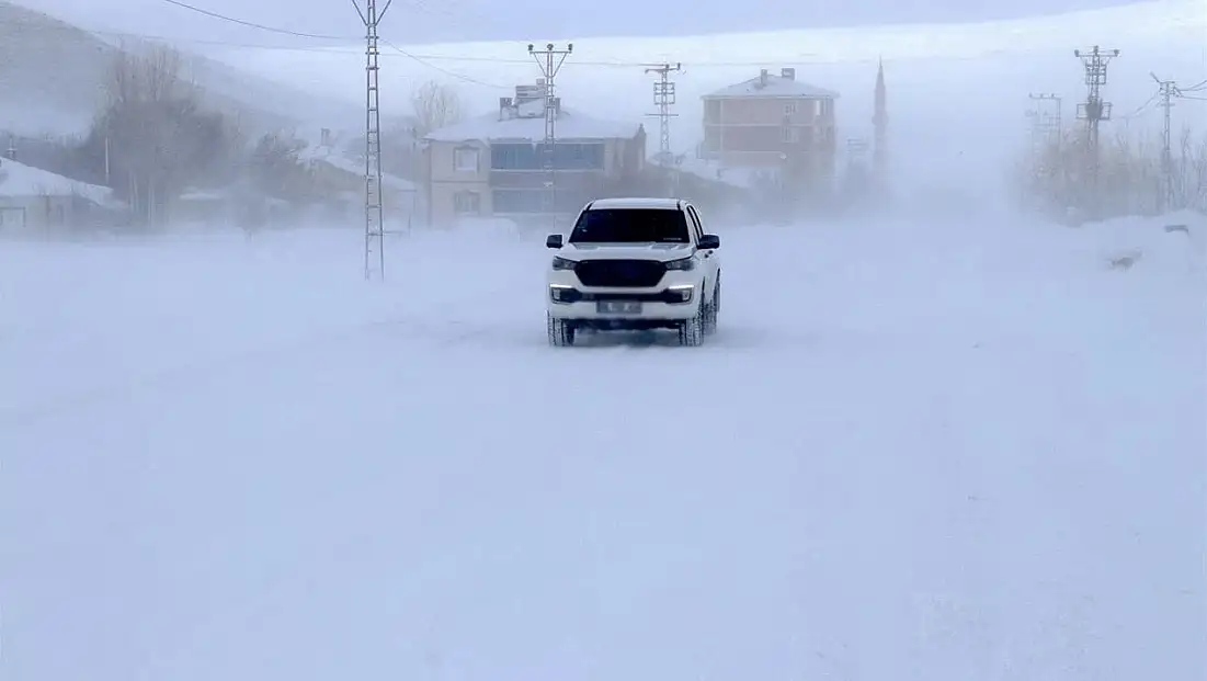 Van Özalp’te Soğuk ve Kar Yağışlı Hava Etkili Olacak