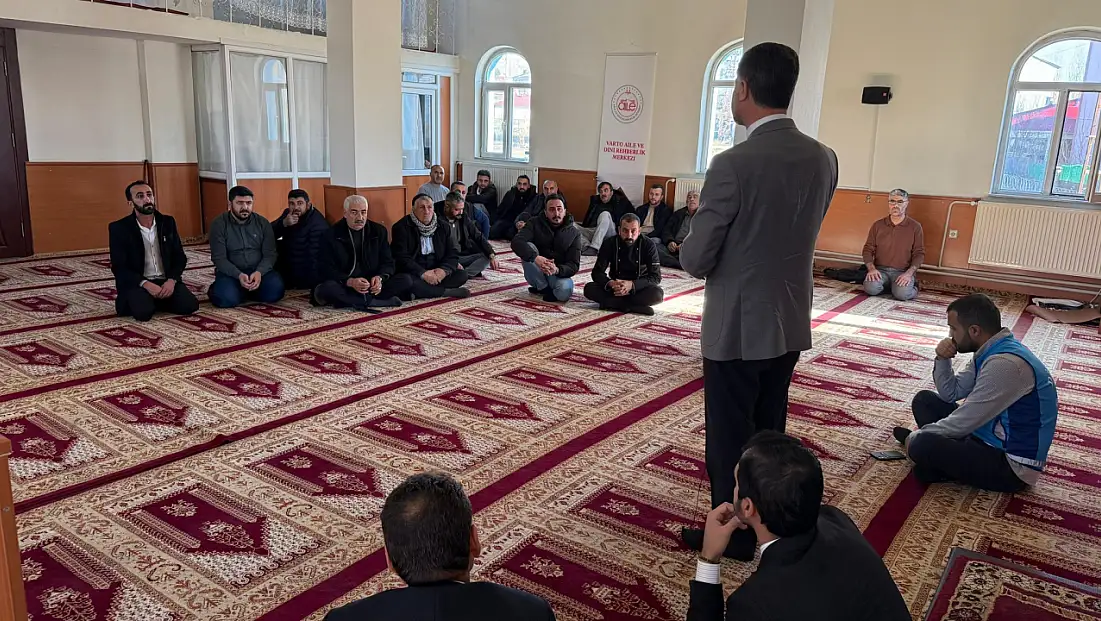 Varto’da Umre Semineri Gerçekleştirildi