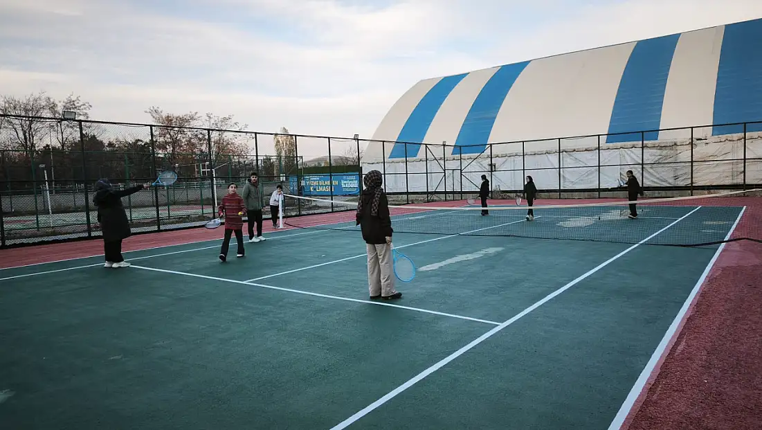 Varto ve Korkut’ta Tenis Antrenmanları Yoğun İlgi Görüyor