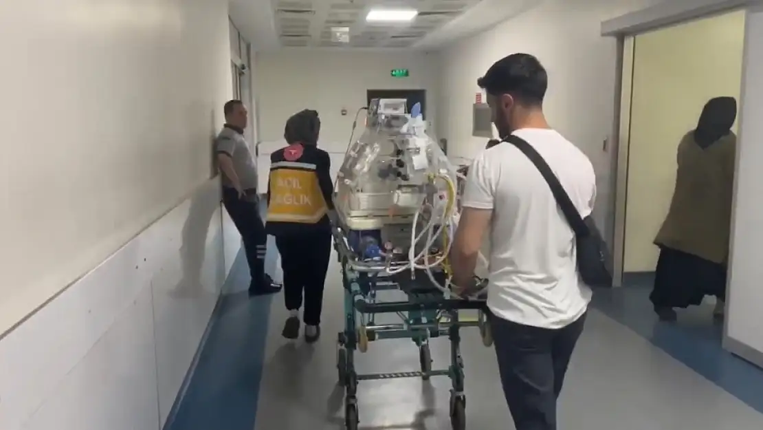 1 günlük bebek hipoplastik kalp sendromu nedeniyle acil olarak İstanbul'a sevk edildi