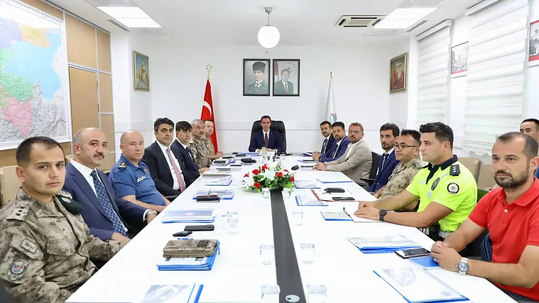 1071 Malazgirt Zaferi'nin 954. Yılı ve Ahlat Şenlikleri Öncesi Değerlendirme Toplantısı Yapıldı