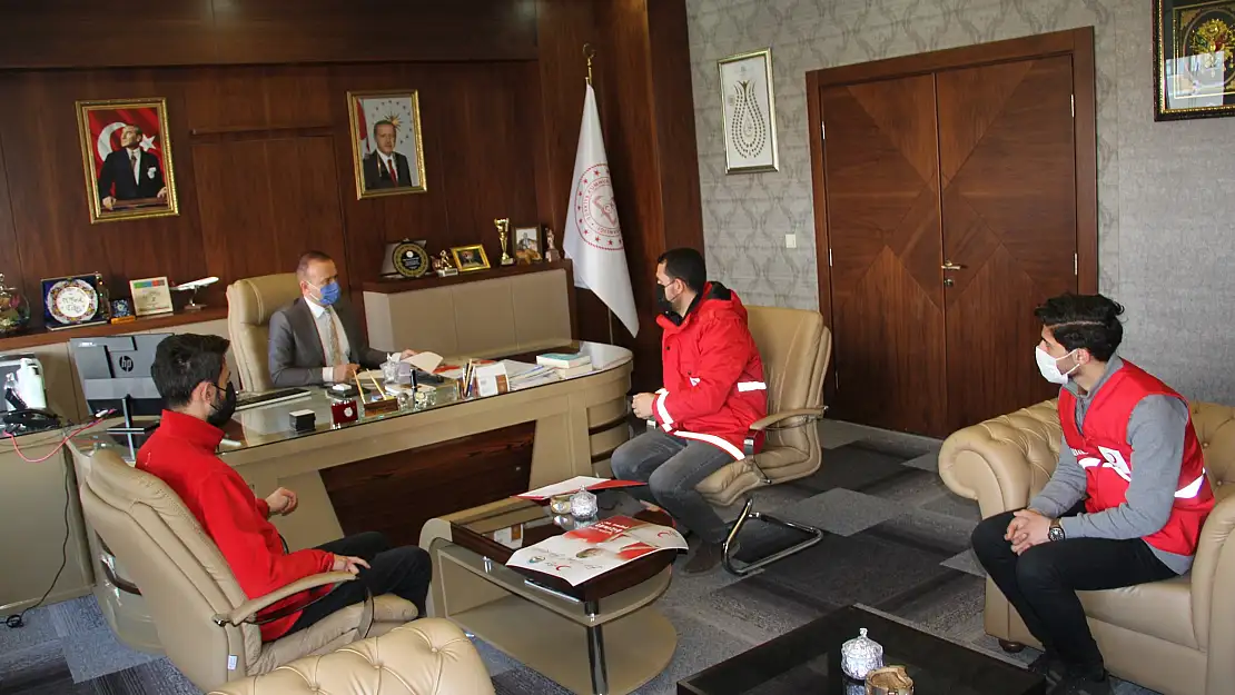 Ağrı'da 'Bir Sınıf Bir Koli' projesi