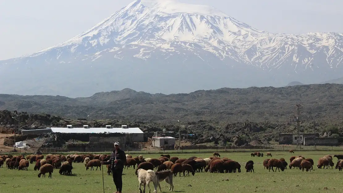 Besiciler Ağrı Dağı'nın yolunu tuttu